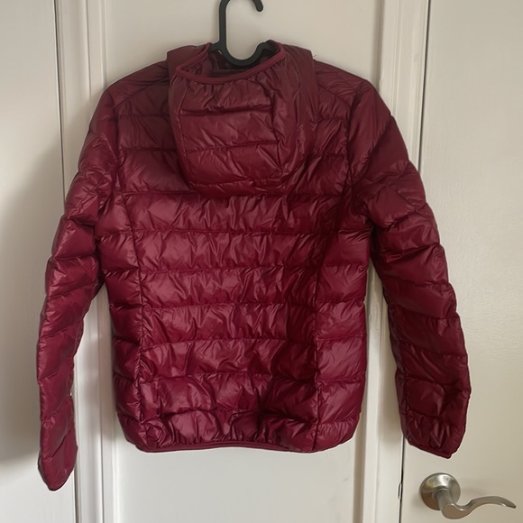 Maroon Puffed Jacket - Picture 2 of 4